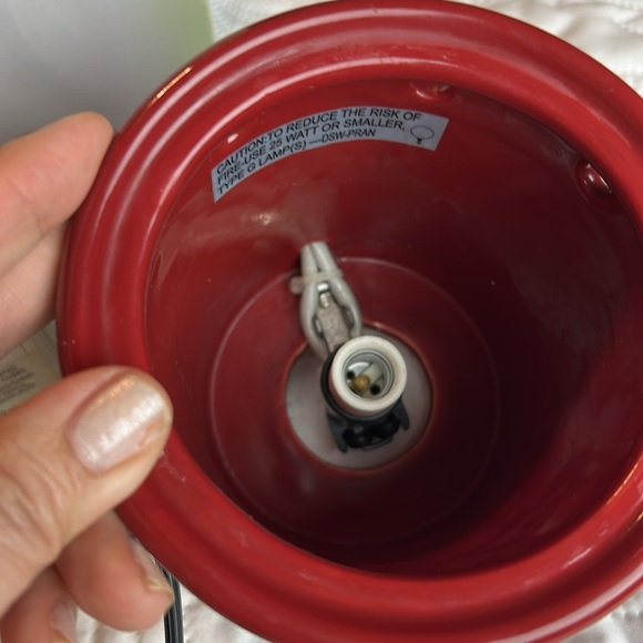 Scentsy Warmer Prancer Full Size Red Wax Warmer With wax melt EUC in box no bulb - Picture 5 of 17